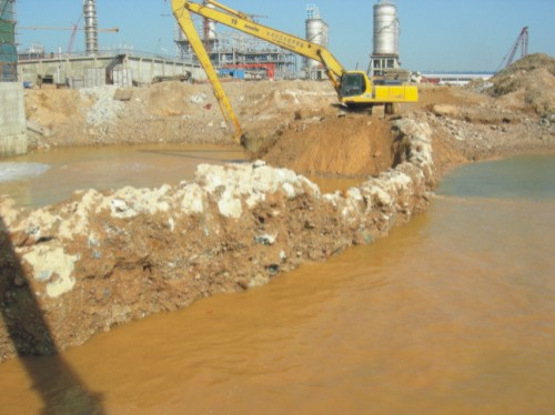 辽宁中远集团造船基地船坞工程